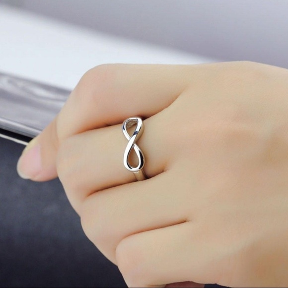 Silver Infinity Ring - Picture 3 of 4